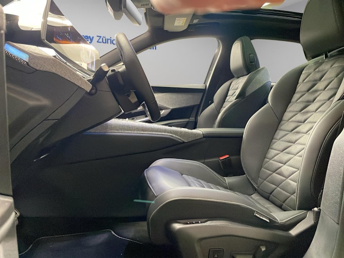 Vehicle image PEUGEOT 3008