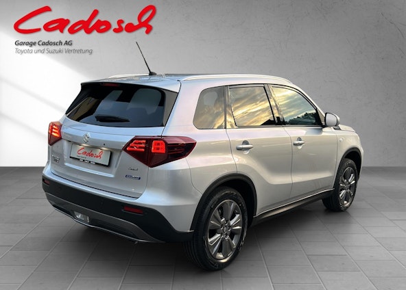 Vehicle image 5 Vehicle image 5