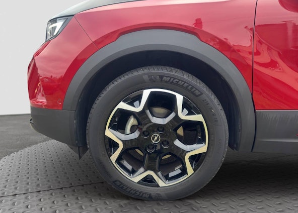 Vehicle image 8 Vehicle image 8