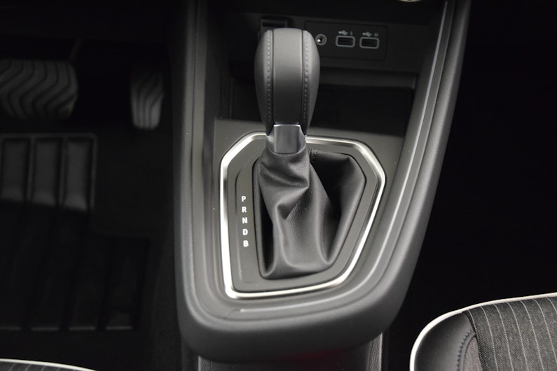 Vehicle image MITSUBISHI COLT