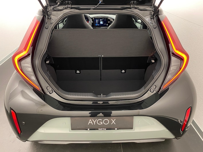 Vehicle image TOYOTA AYGO X