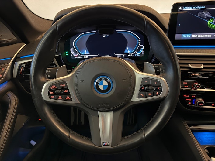 Vehicle image BMW 5 SERIES