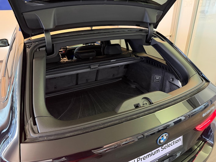 Vehicle image BMW 5 SERIES