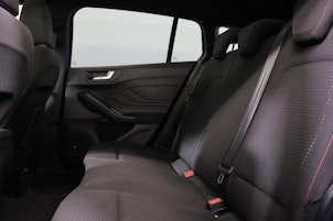 Vehicle image FORD Focus Station Wagon 1.0i EcoB Hybrid 155 ST-Line