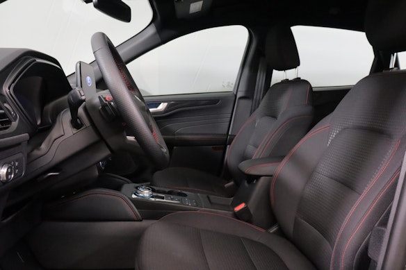 FORD Kuga 2.0 EcoBlue ST-Line 2