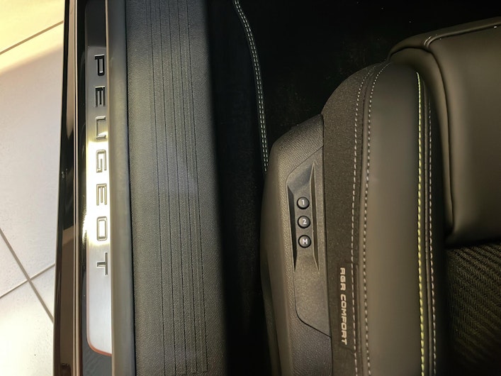 immagine del veicolo PEUGEOT 308