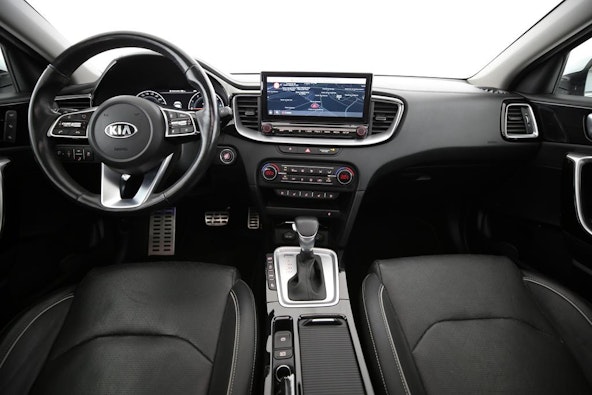 Vehicle image 4 Vehicle image 4