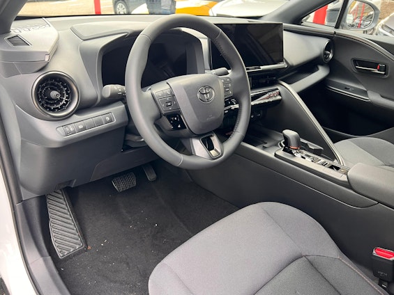 Vehicle image 6 Vehicle image 6