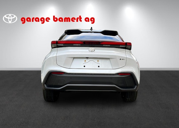 Vehicle image 4 Vehicle image 4