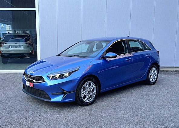 First vehicle image First vehicle image