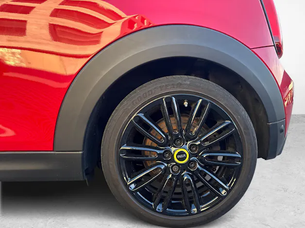 Mini F56 Cooper SE