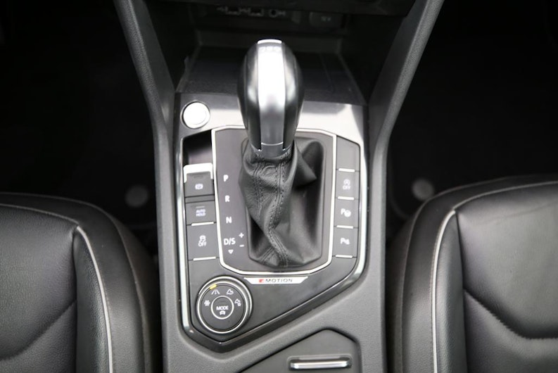 Vehicle image VW TIGUAN