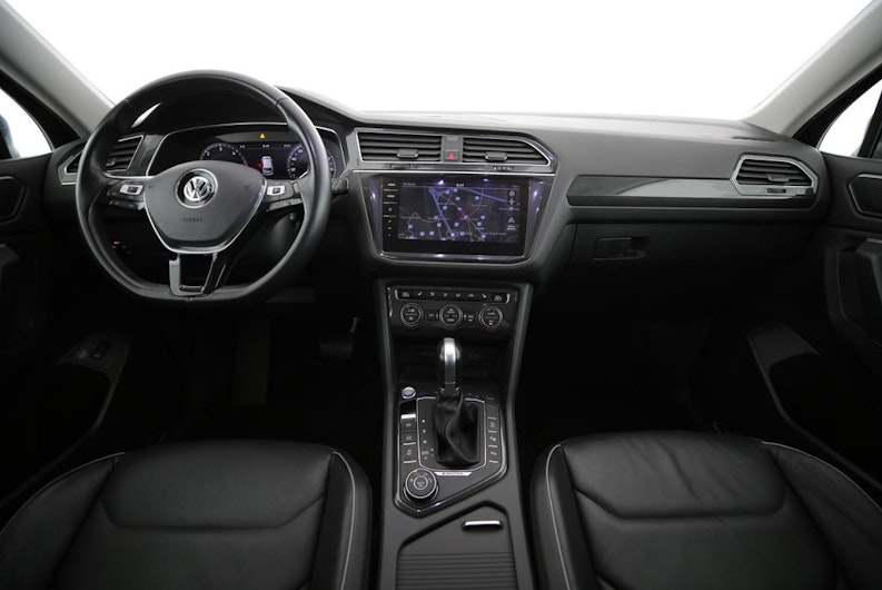 Vehicle image VW TIGUAN