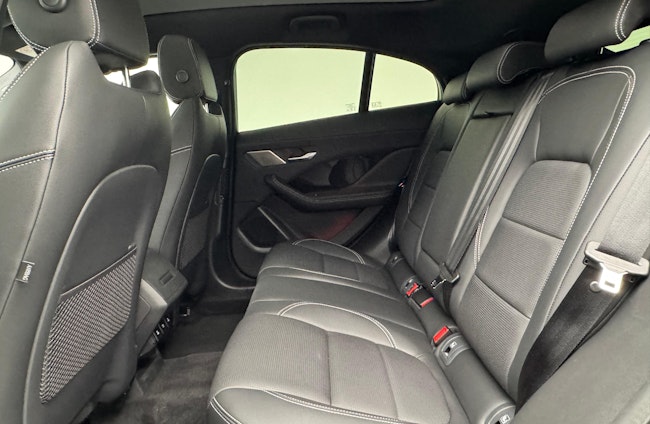 Vehicle image 8 Vehicle image 8