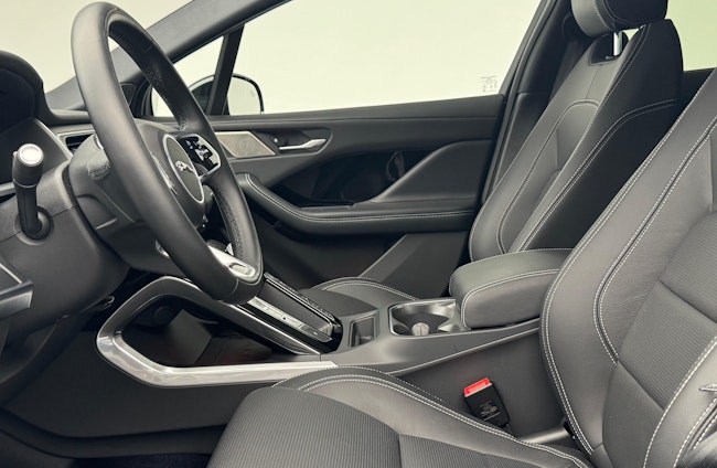 Vehicle image 2 Vehicle image 2