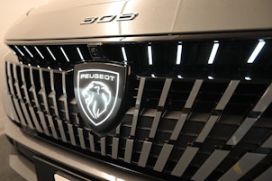 Vehicle image PEUGEOT 308 1.6 PHEV 195 GT