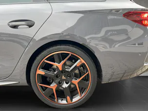 Cupra Leon ST 2.0 TSI 333 VZ Extreme  4Drive DSG