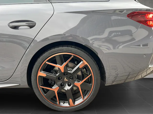 Cupra Leon ST 2.0 TSI 333 VZ Extreme  4Drive DSG