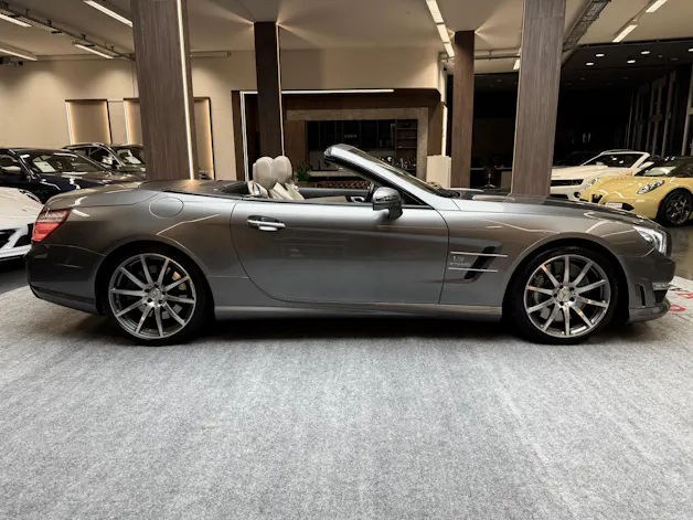 Mercedes-Benz SL 63 V8 AMG Cabriolet
