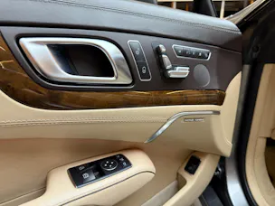 Mercedes-Benz SL 63 V8 AMG Cabriolet