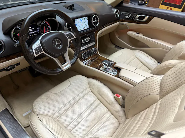 Mercedes-Benz SL 63 V8 AMG Cabriolet