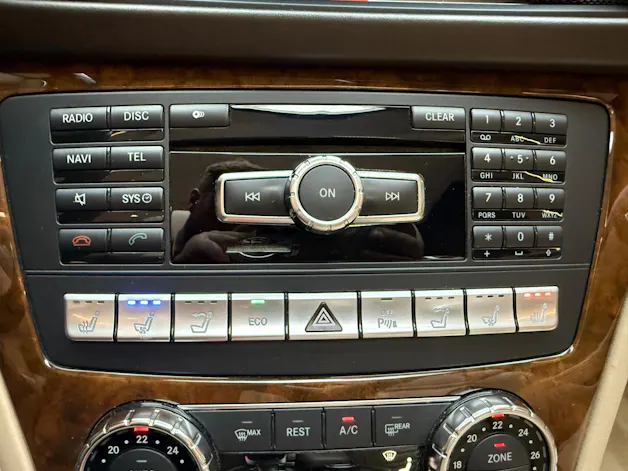 Mercedes-Benz SL 63 V8 AMG Cabriolet