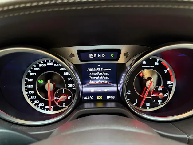 Mercedes-Benz SL 63 V8 AMG Cabriolet
