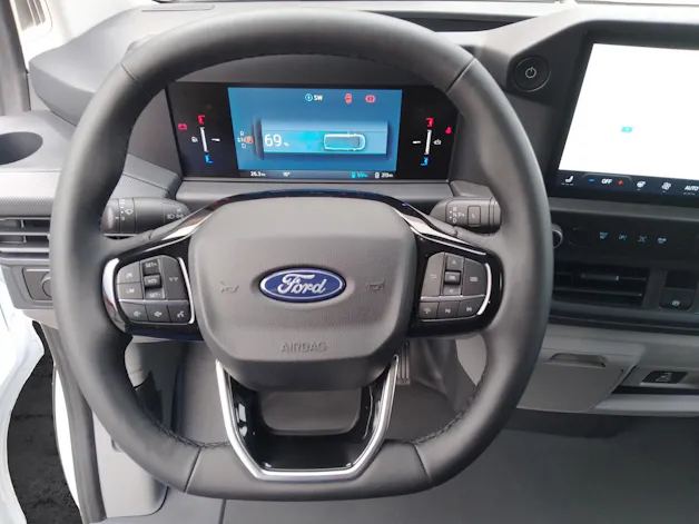 Ford E-Transit Custom Van 320 L1 Trend