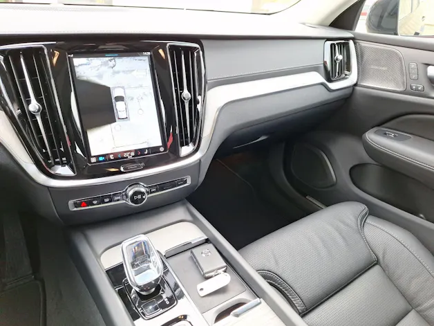 Volvo V60 Cross Country 2.0 B4 Ultimate AWD