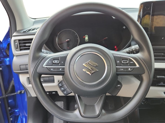 Vehicle image 9 Vehicle image 9