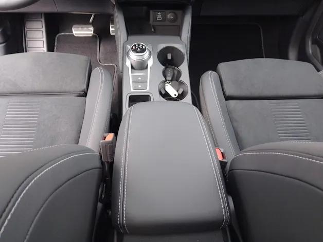 Ford Kuga 2.5 Plug-in Hybrid Active X 242 PS