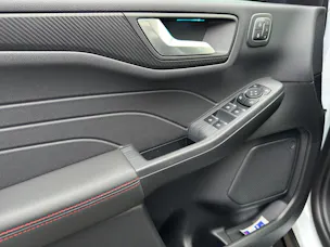 Ford Kuga 2.5 Hybrid ST-Line X 4x4