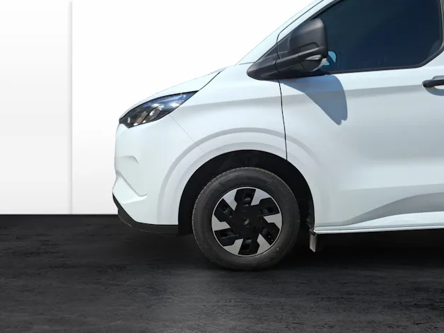 Ford Transit Custom Van 320 L2 2.5 Duratec 233 Trend PHEV