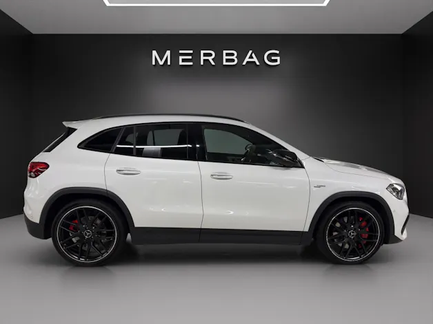 Mercedes-Benz GLA 45 S AMG 4Matic+ 8G-Speedshift DCT