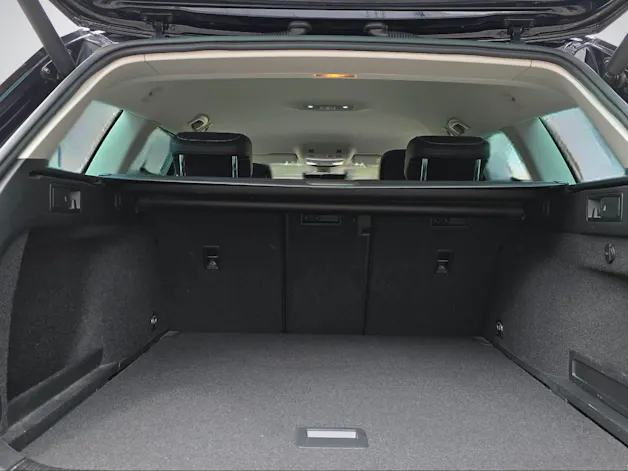 VW Passat Variant 2.0 TSI Elegance DSG 4m