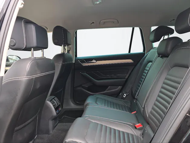 VW Passat Variant 2.0 TSI Elegance DSG 4m