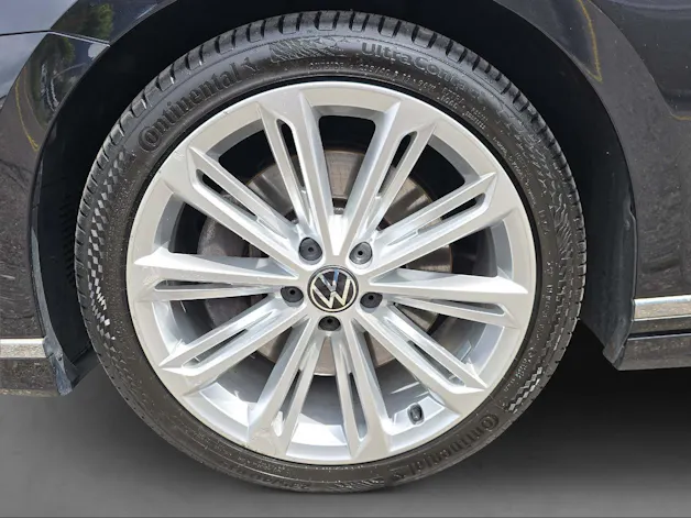 VW Passat Variant 2.0 TSI Elegance DSG 4m