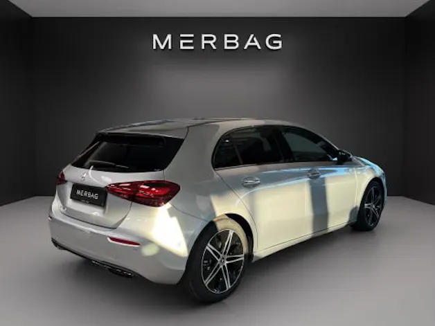 Mercedes-Benz A 200 7G-DCT
