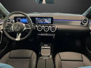 Mercedes-Benz A 200 7G-DCT
