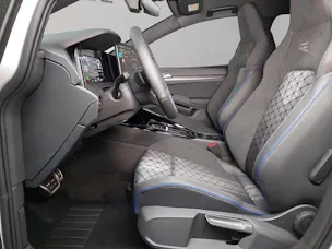 VW VW Golf R-Line