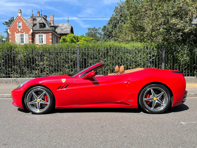 Ferrari California 4.3 V8