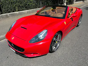 Ferrari California 4.3 V8