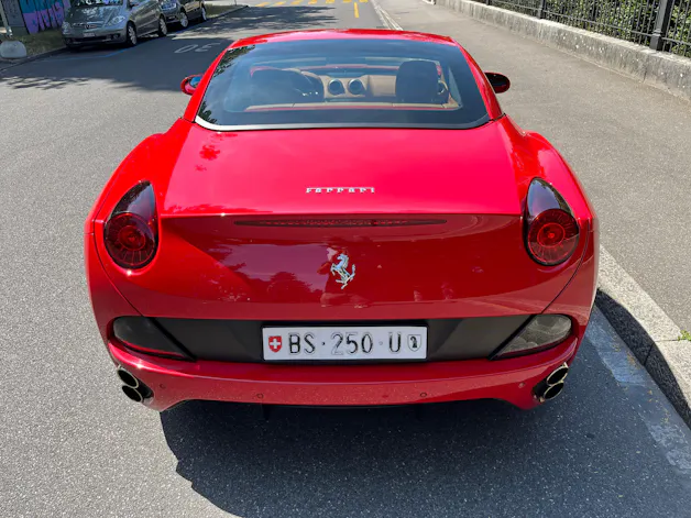 Ferrari California 4.3 V8