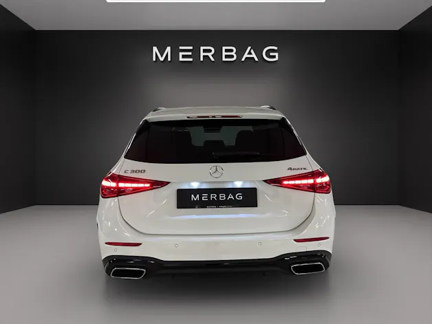Mercedes-Benz C 300 T 4 Matic