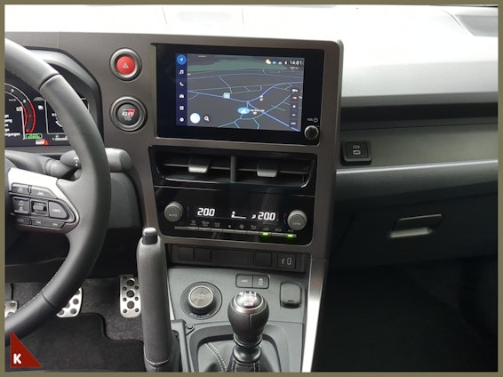 Vehicle image 14 Vehicle image 14