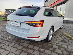 Škoda Superb Combi 2.0 TDI 200 Style 4x4 DSG