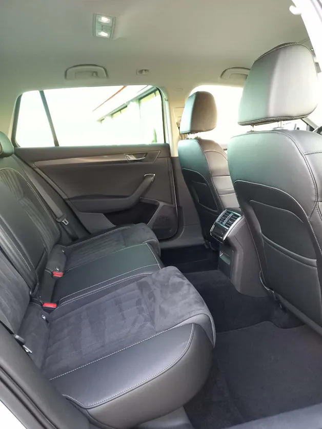 Škoda Superb Combi 2.0 TDI 200 Style 4x4 DSG