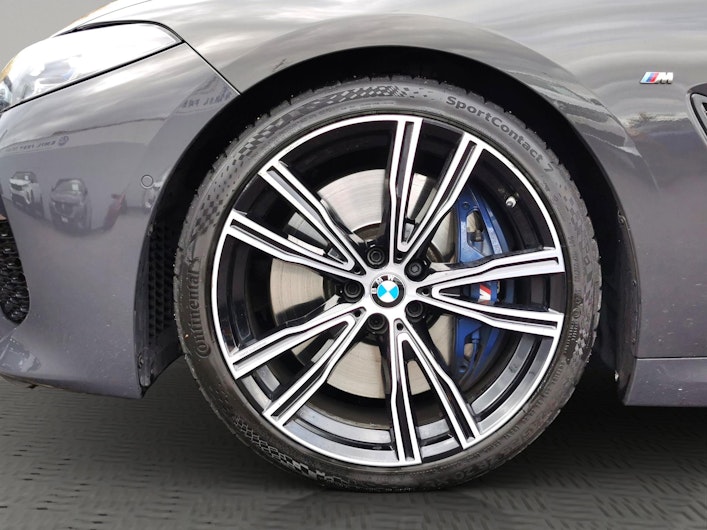 Vehicle image BMW 8 SERIES