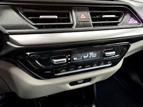 Vehicle image SUZUKI Swift 1.2 Compact Top Hybrid 4x4