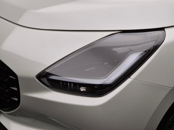 Vehicle image 10 Vehicle image 10